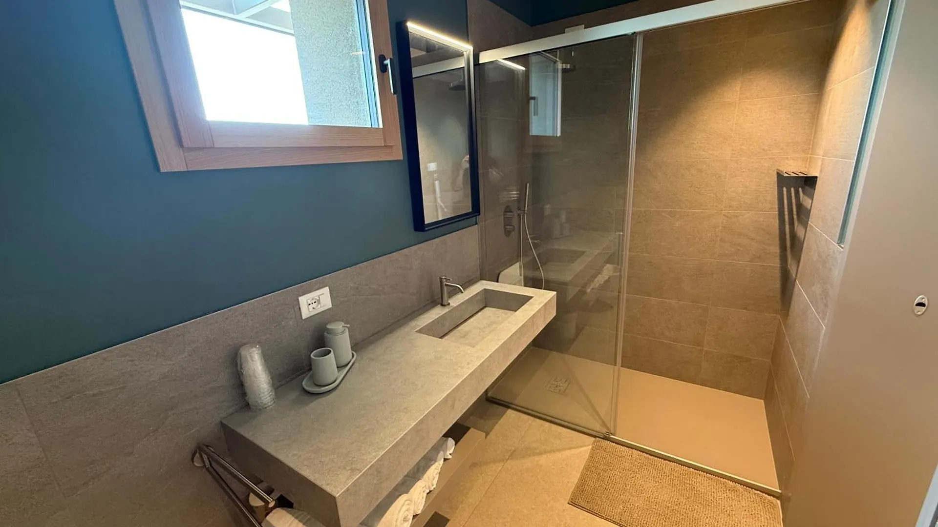Suite Apartments Deluxe Bellaria-Igea Marina 0*,  Italia